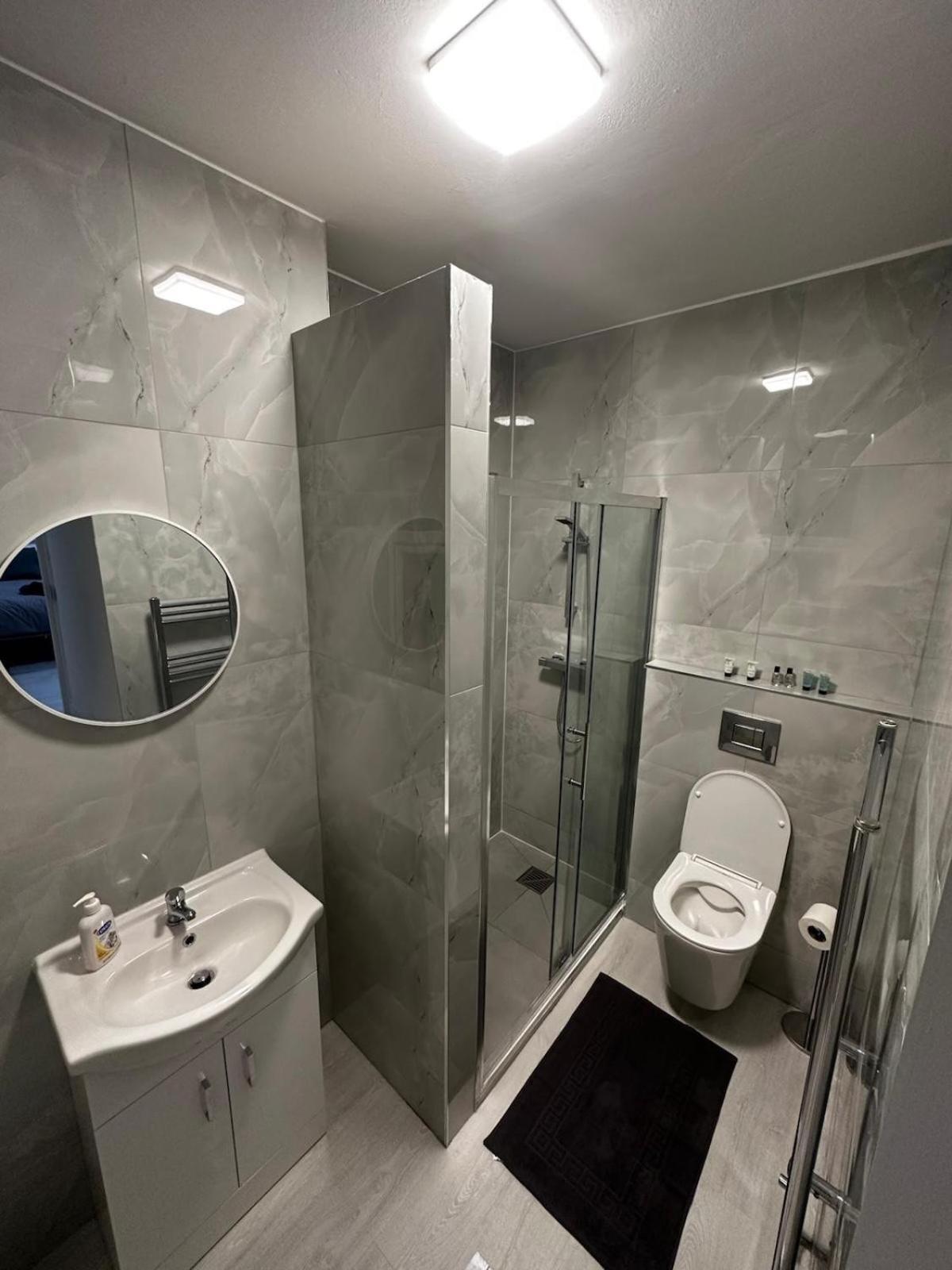 Appartamento Funky Flat Nr Londra